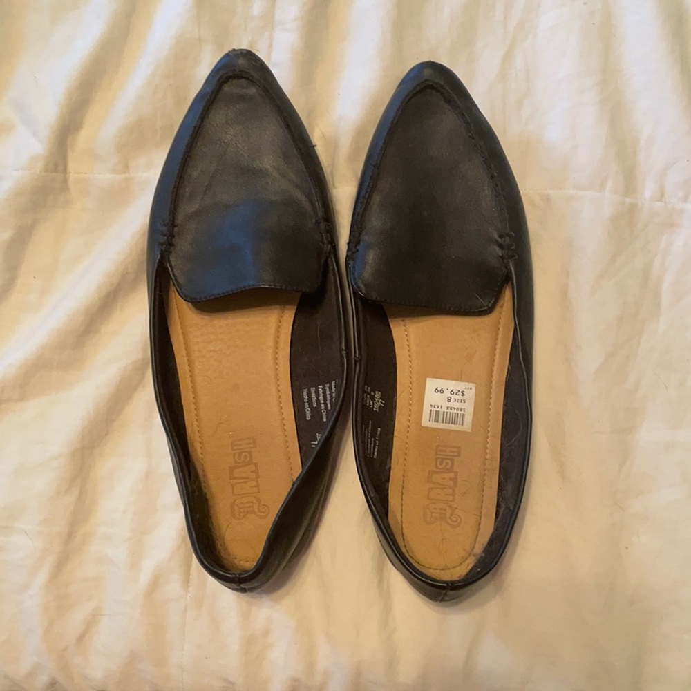 Black Pointed Flats